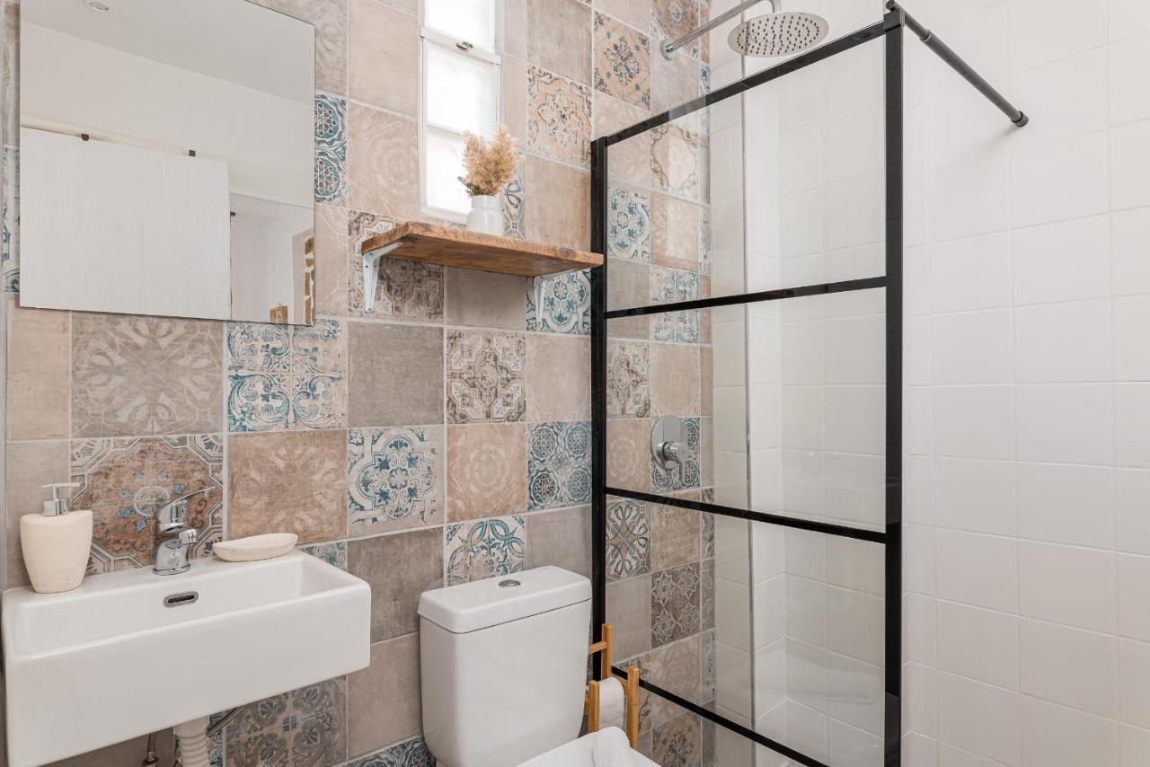 Seaview Apartment & Studio بسيلي أوموس المظهر الخارجي الصورة